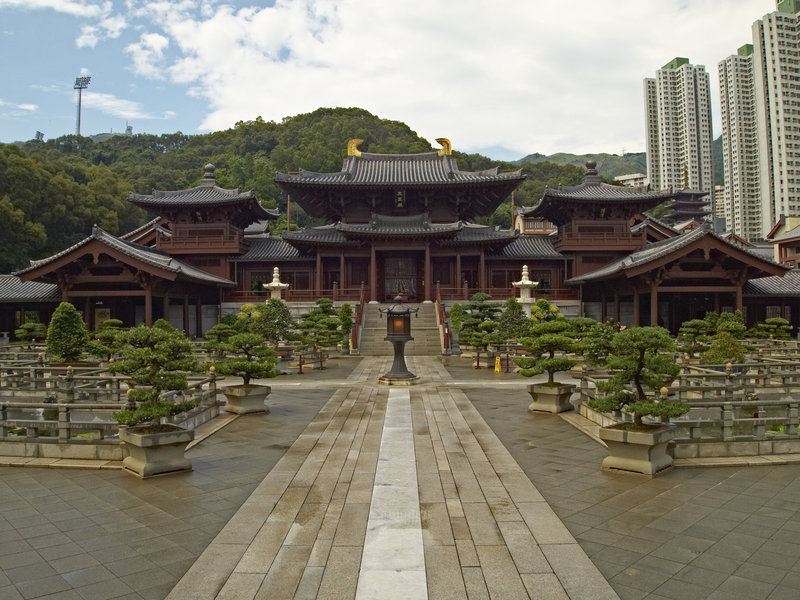 Diamond Hill,
      Chi Lin temple